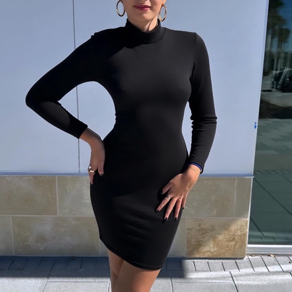 Black Effortlessly Sexy  Tie up Bodycon Dress!! - Picture 4 of 7